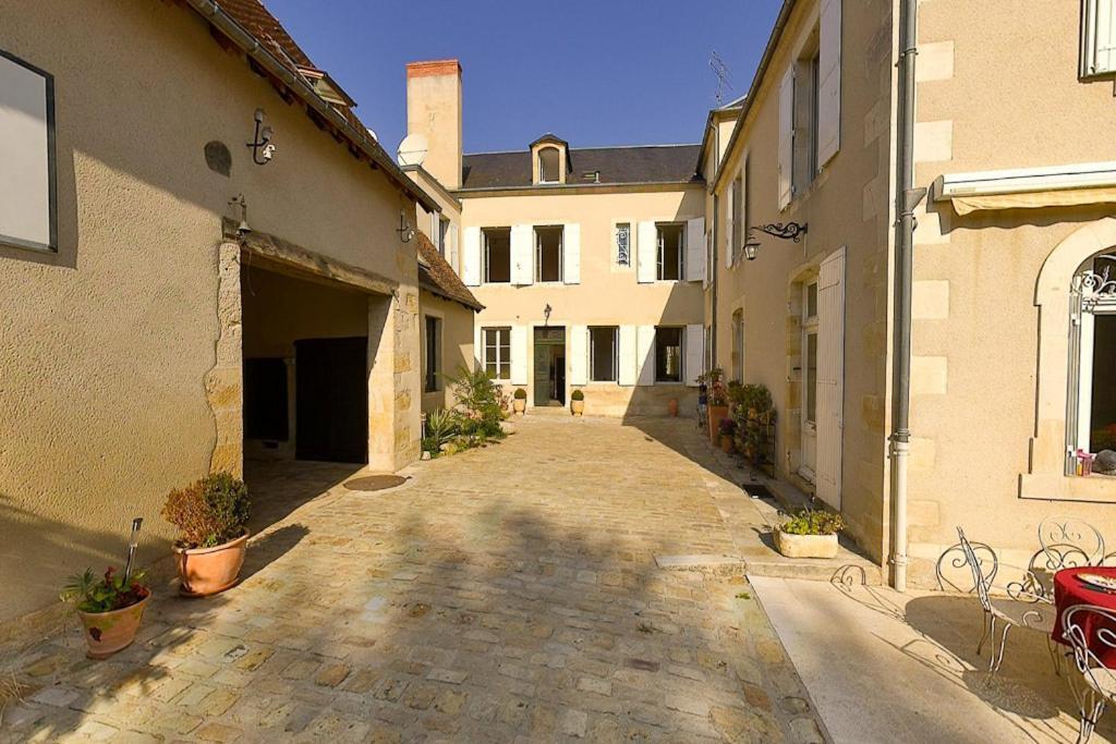 Amphore Du Berry Saint-Amand-Mont-Rond エクステリア 写真