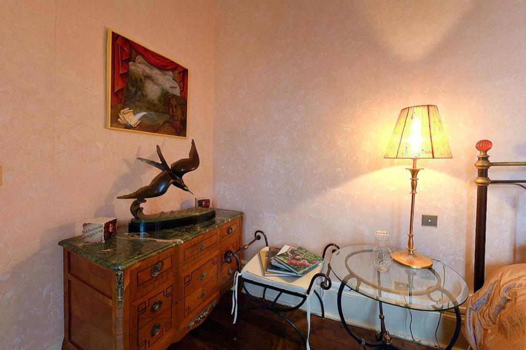 Amphore Du Berry Saint-Amand-Mont-Rond 部屋 写真
