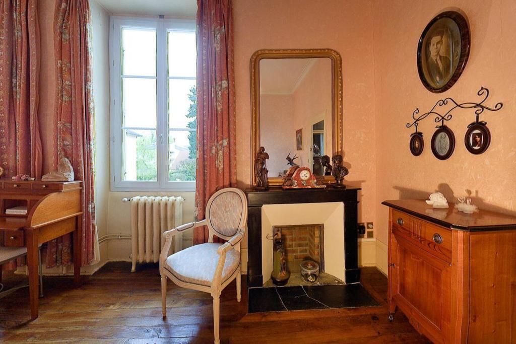 Amphore Du Berry Saint-Amand-Mont-Rond 部屋 写真