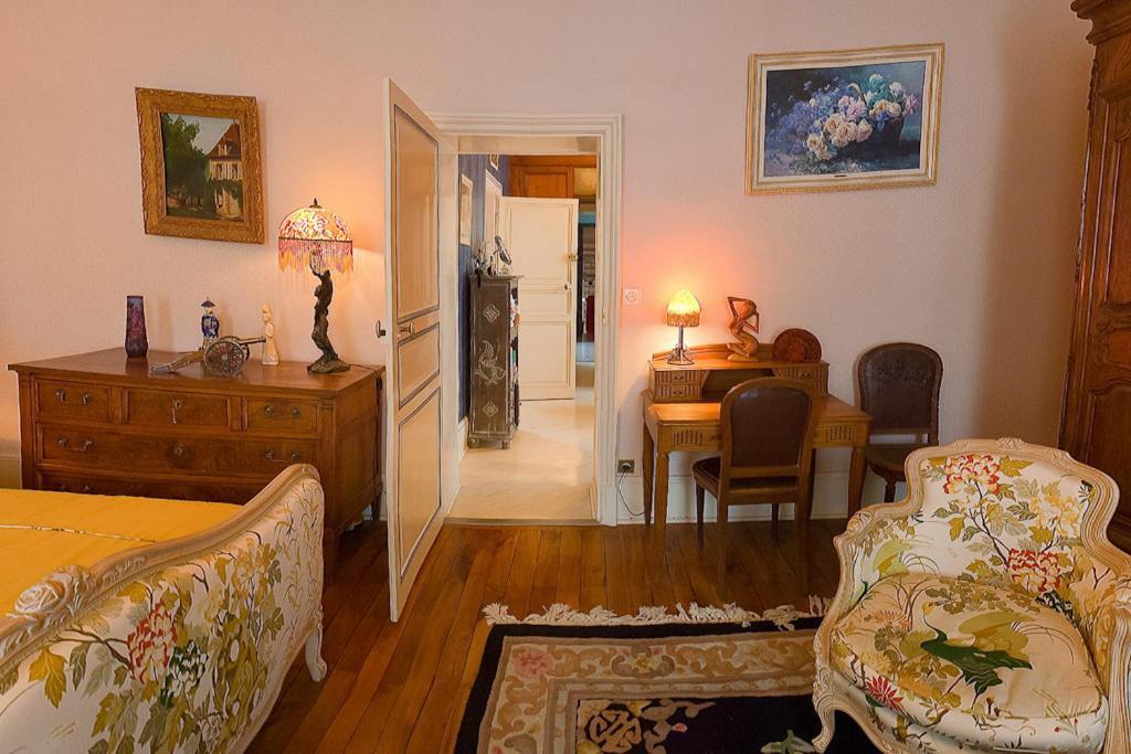 Amphore Du Berry Saint-Amand-Mont-Rond 部屋 写真