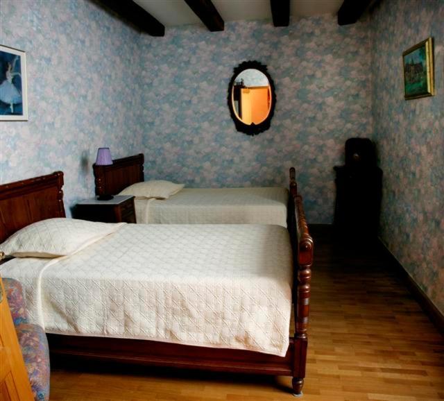 Amphore Du Berry Saint-Amand-Mont-Rond 部屋 写真